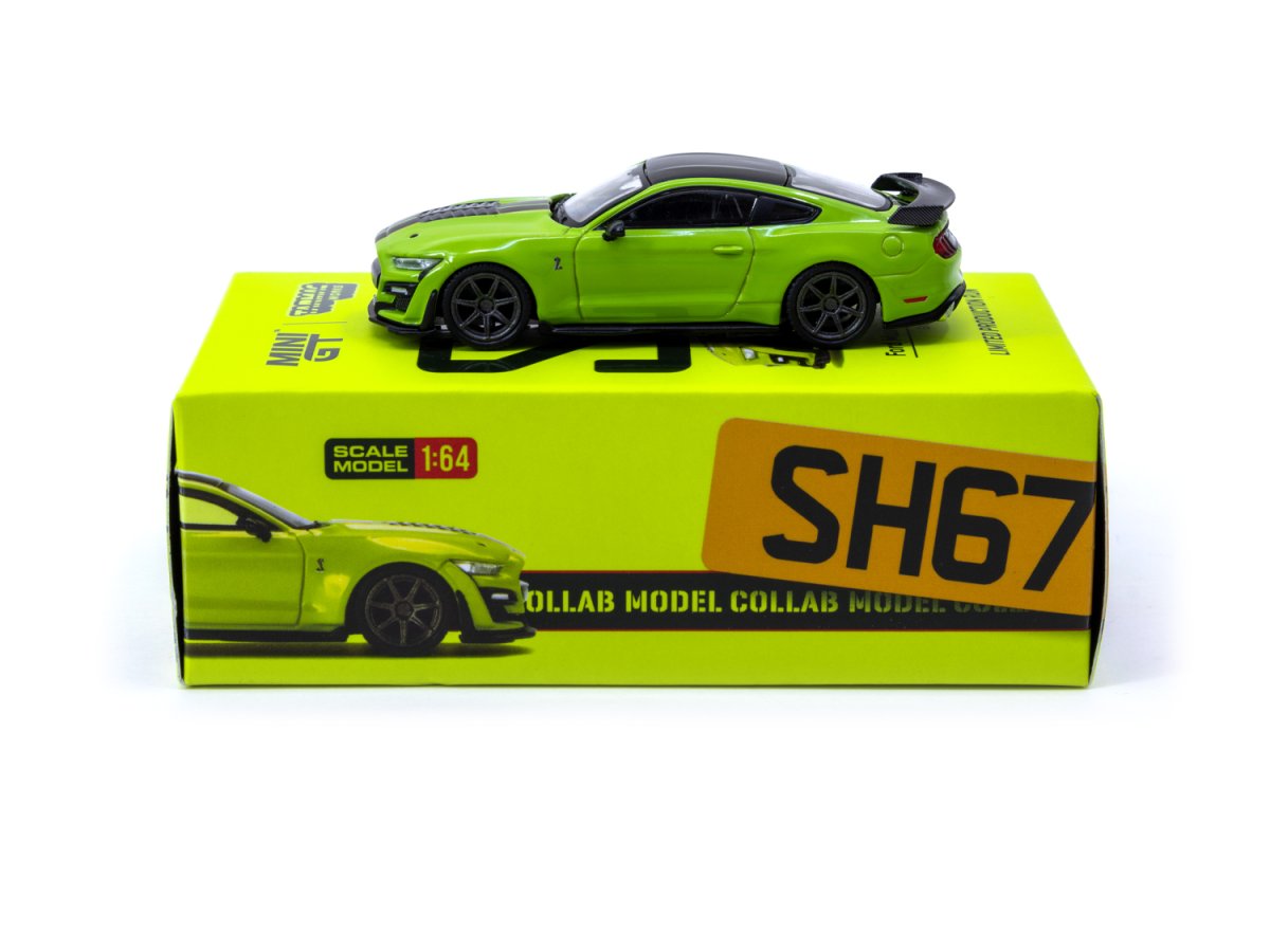 2022 Ford Mustang Shelby GT500 Lime: Box: Image 2