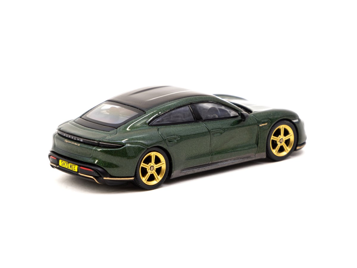 2022 Porsche Taycan Turbo S Green: Image 3