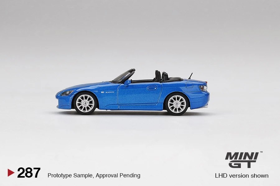 2021 Honda S2000 (AP2) Laguna Blue Pearl Blue: Image 2