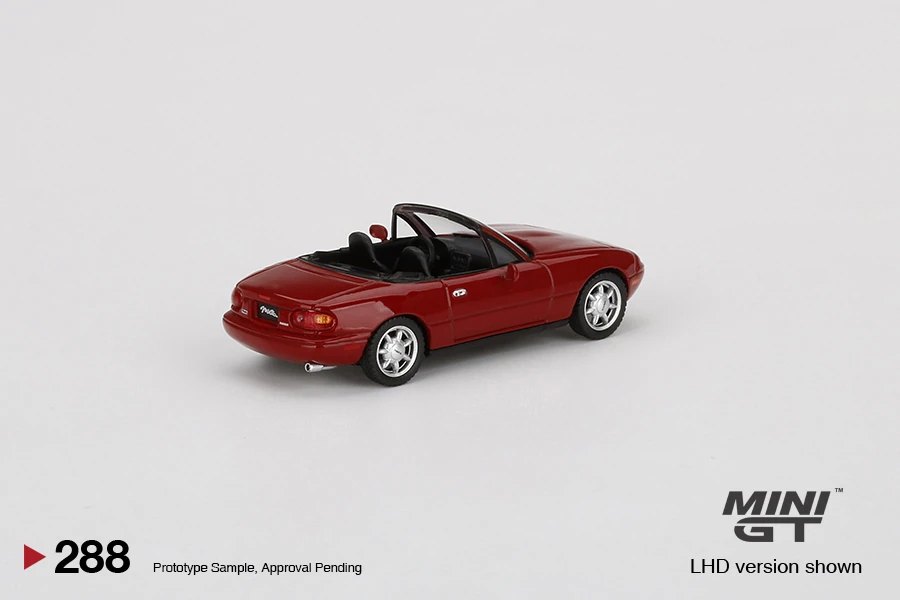 2021 Mazda Miata MX-5 (NA) Classic Red Red: Image 4
