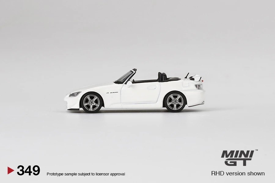 2022 Honda S2000 (AP2) Type S Grand Prix White White: Image 2
