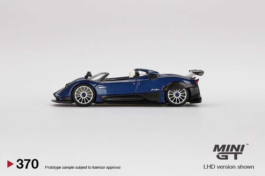 2022 Pagani Zonda HP Barchetta Blue Tricolor Blue: Image 2