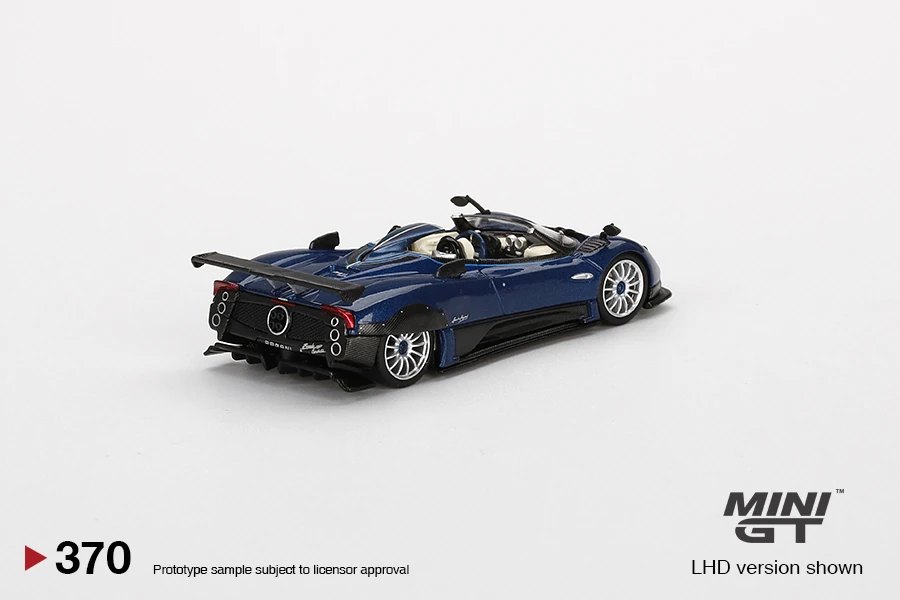 2022 Pagani Zonda HP Barchetta Blue Tricolor Blue: Image 4
