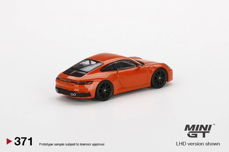 2022 Porsche 911 (992) Carrera 4S Lava Orange Orange: Image 4