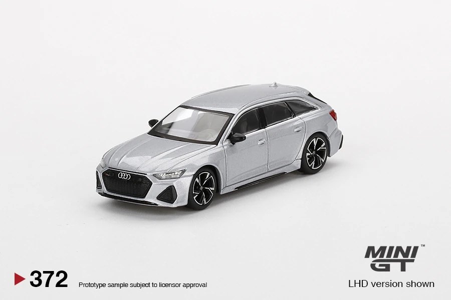 2022 Audi RS6 Avant Carbon Black Edition Florett Silver Black: Image 3