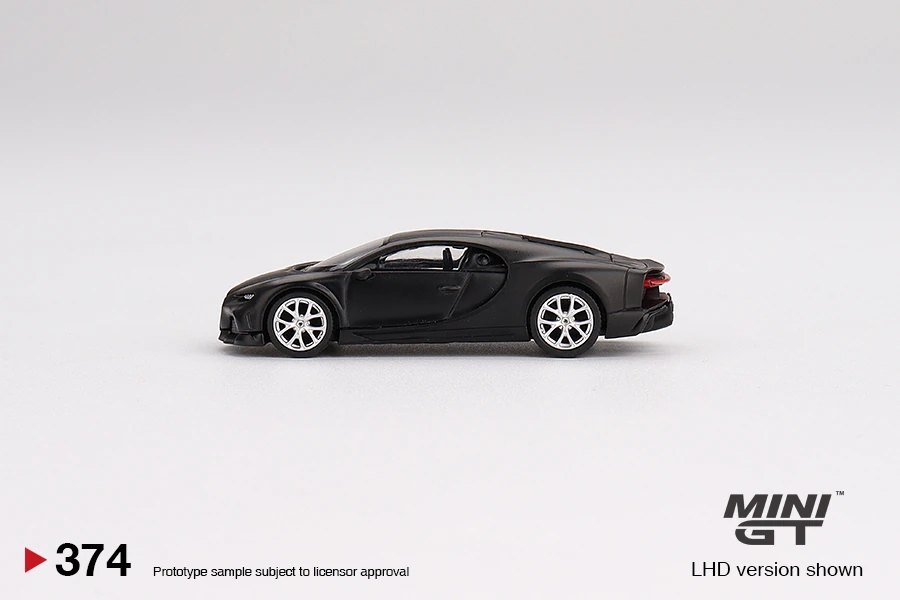 2022 Bugatti Chiron Super Sport 300+ Matte Black Black: Image 2