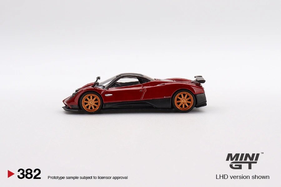 2022 Pagani Zonda F Rosso Dubai: Image 2