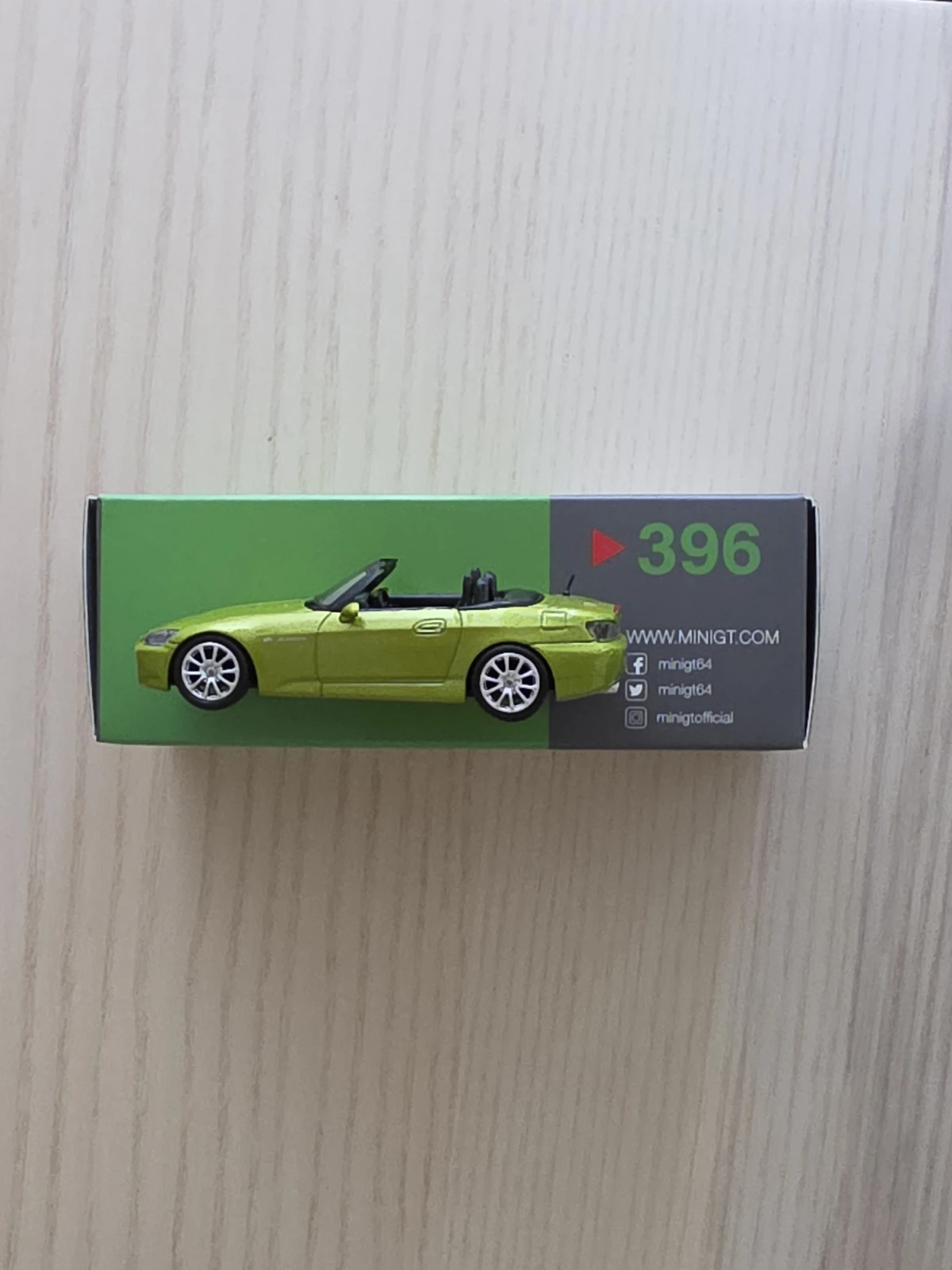 2022 Honda S2000 (AP2) Lime Green Metallic Lime: No Package: Image 7