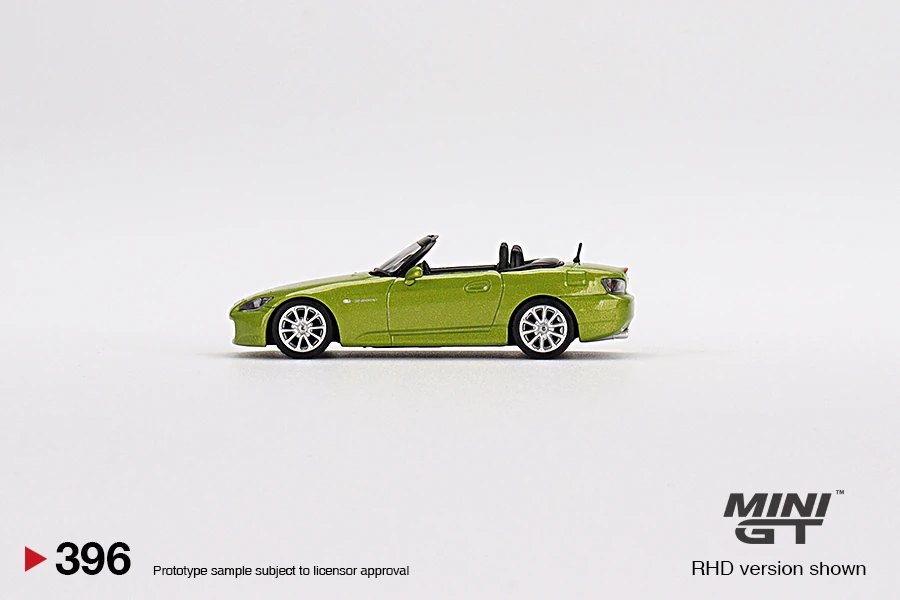 2022 Honda S2000 (AP2) Lime Green Metallic Lime: Image 2