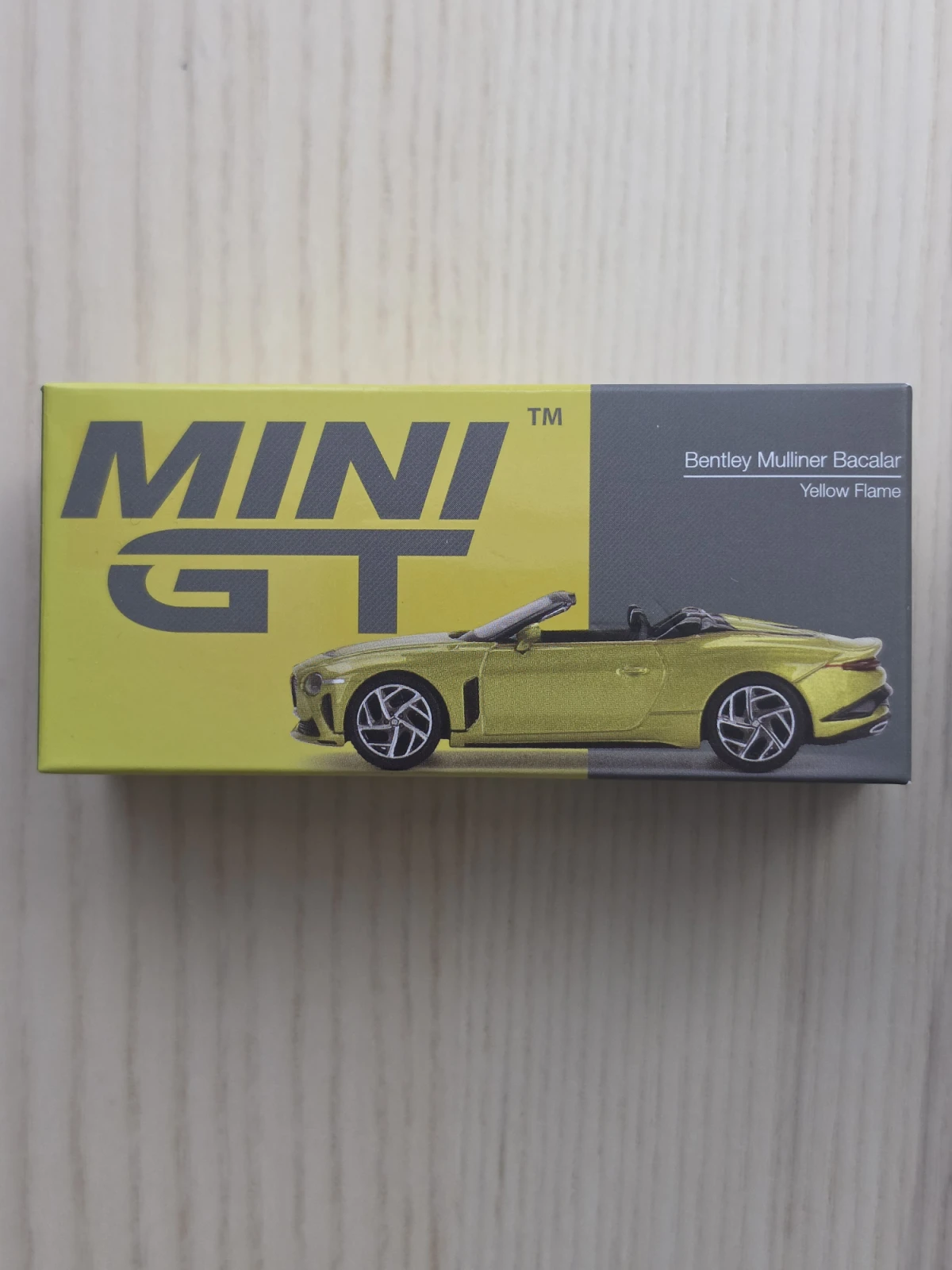 2022 Bentley Mulliner Bacalar Yellow Flame Yellow: Box: Image 5