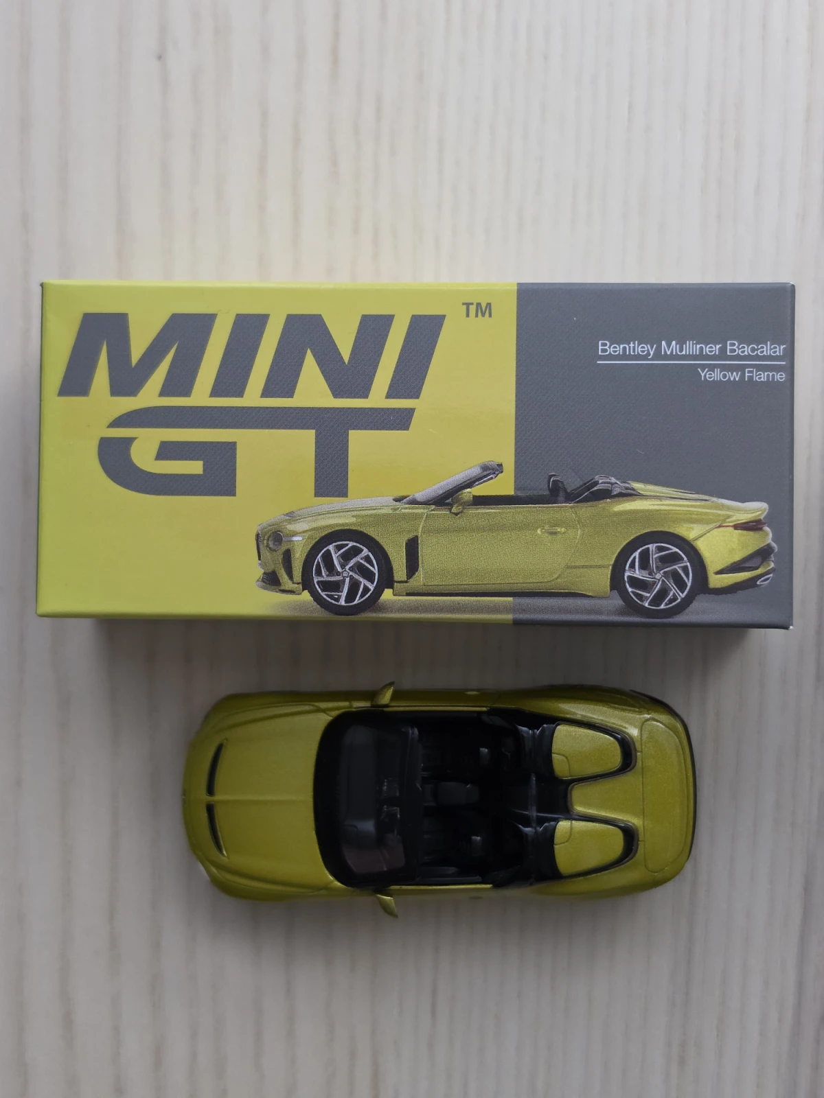 2022 Bentley Mulliner Bacalar Yellow Flame Yellow: No Package: Image 8
