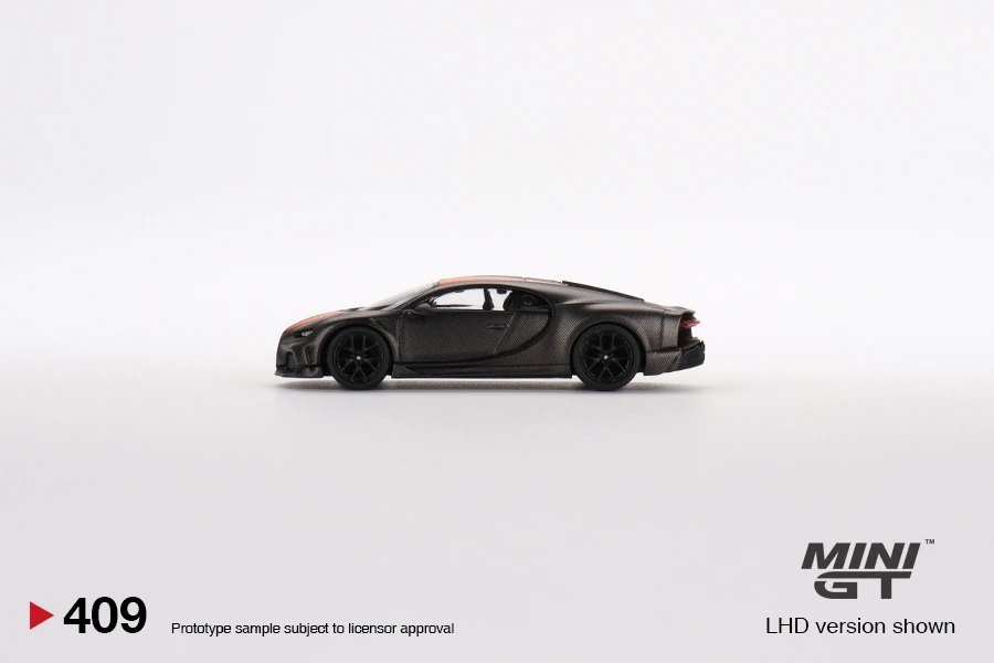 2022 Bugatti Chiron Super Sport 300+ World Record Black: Image 2