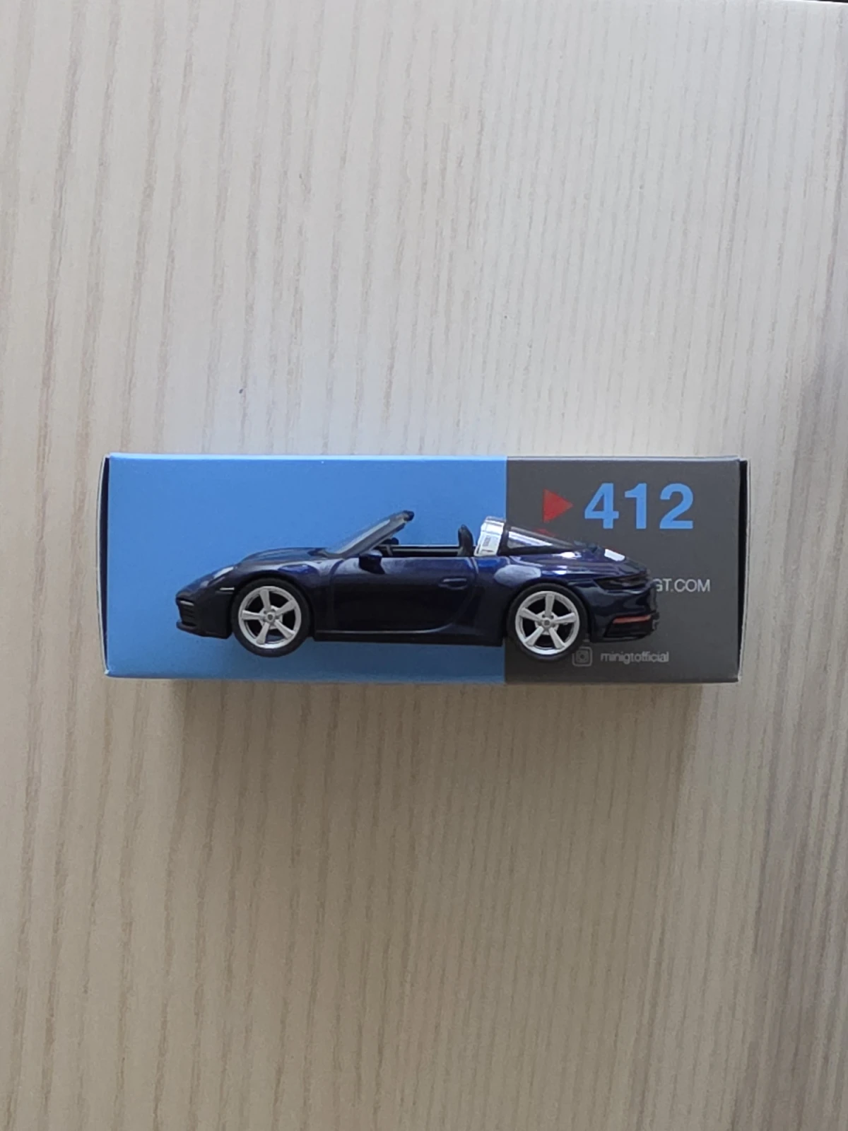 2022 Porsche 911 Targa 4S Gentian Blue Metallic Blue: No Package: Image 7