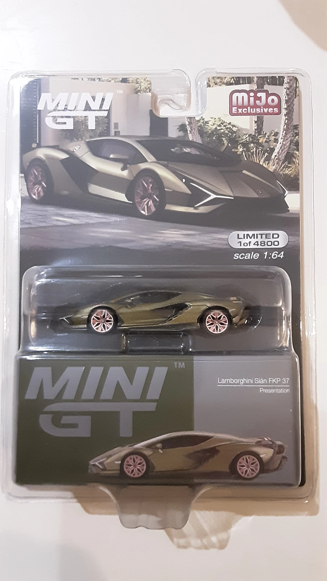 2023 Lamborghini Sián FKP 37 Presentation Green: Blister: Image 5