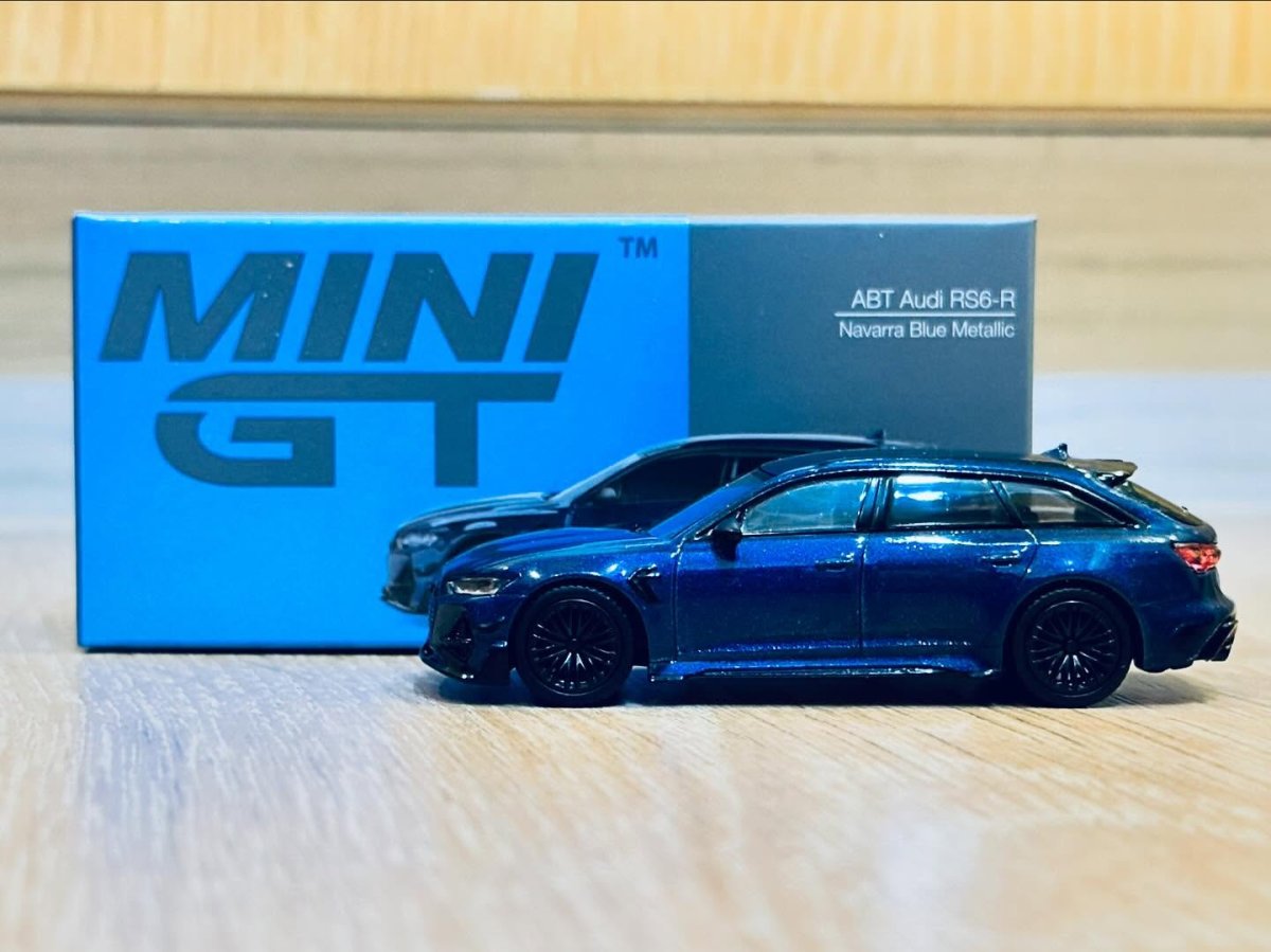 2024 Audi ABT RS6-R Blue: Image 5