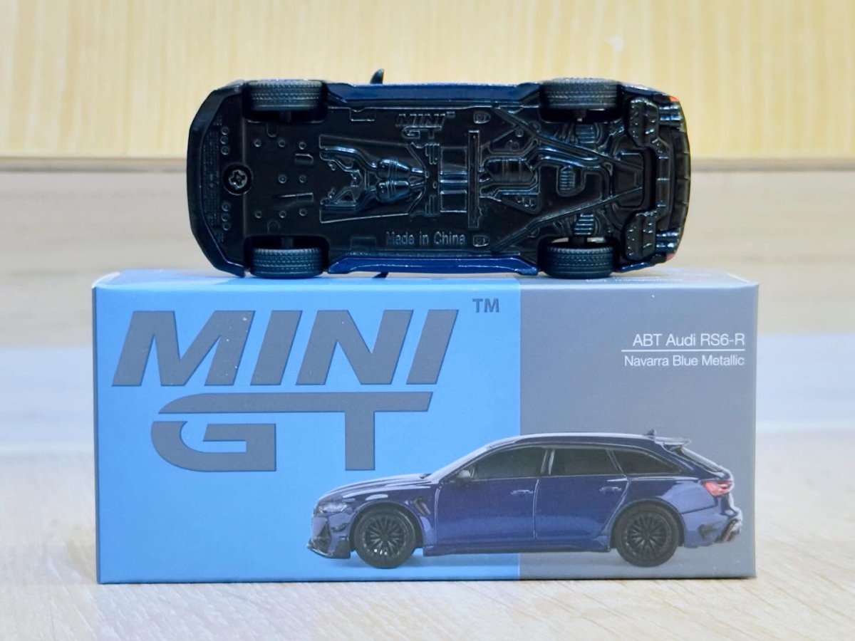 2024 Audi ABT RS6-R Blue: Image 8