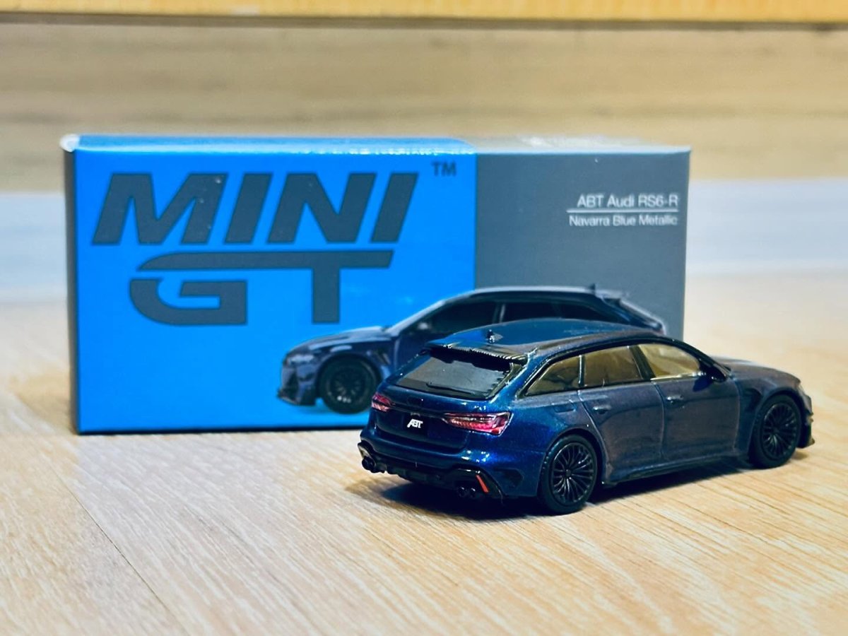 2024 Audi ABT RS6-R Blue: Image 4