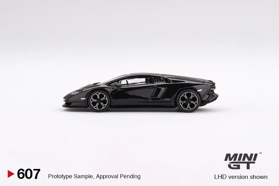 2024 Lamborghini Countach LPI 800-4 Black: Image 4