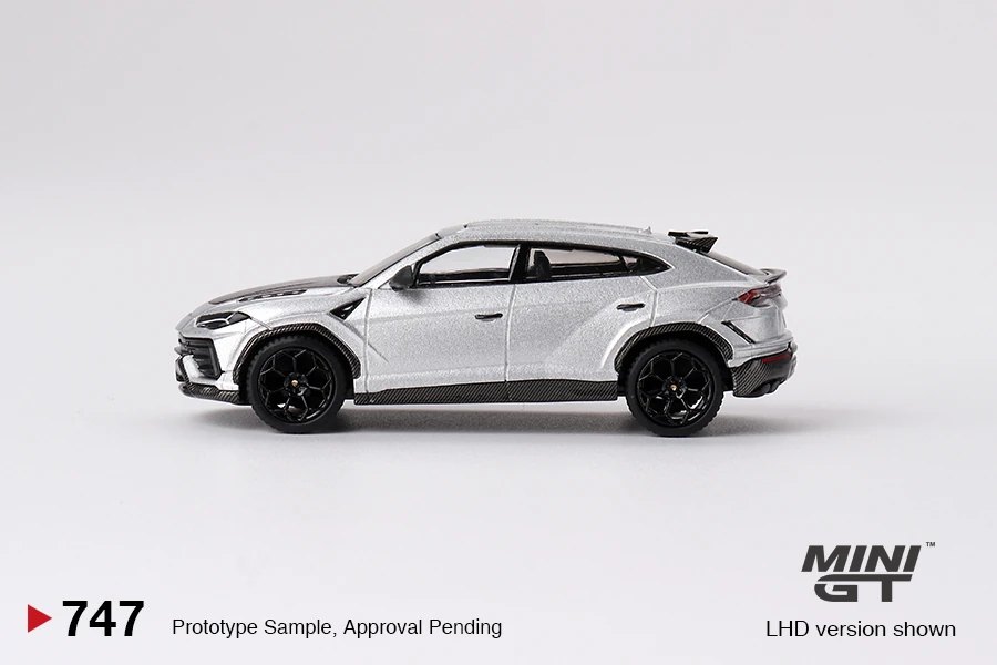 2024 Lamborghini Urus Performante Grigio Nimbus: Image 4