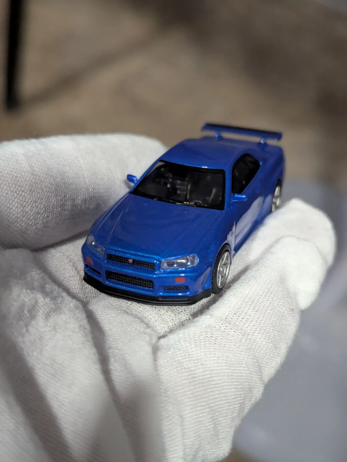 2024 Nissan Skyline GT-R (R34) V-Spec Blue: Box: Image 3