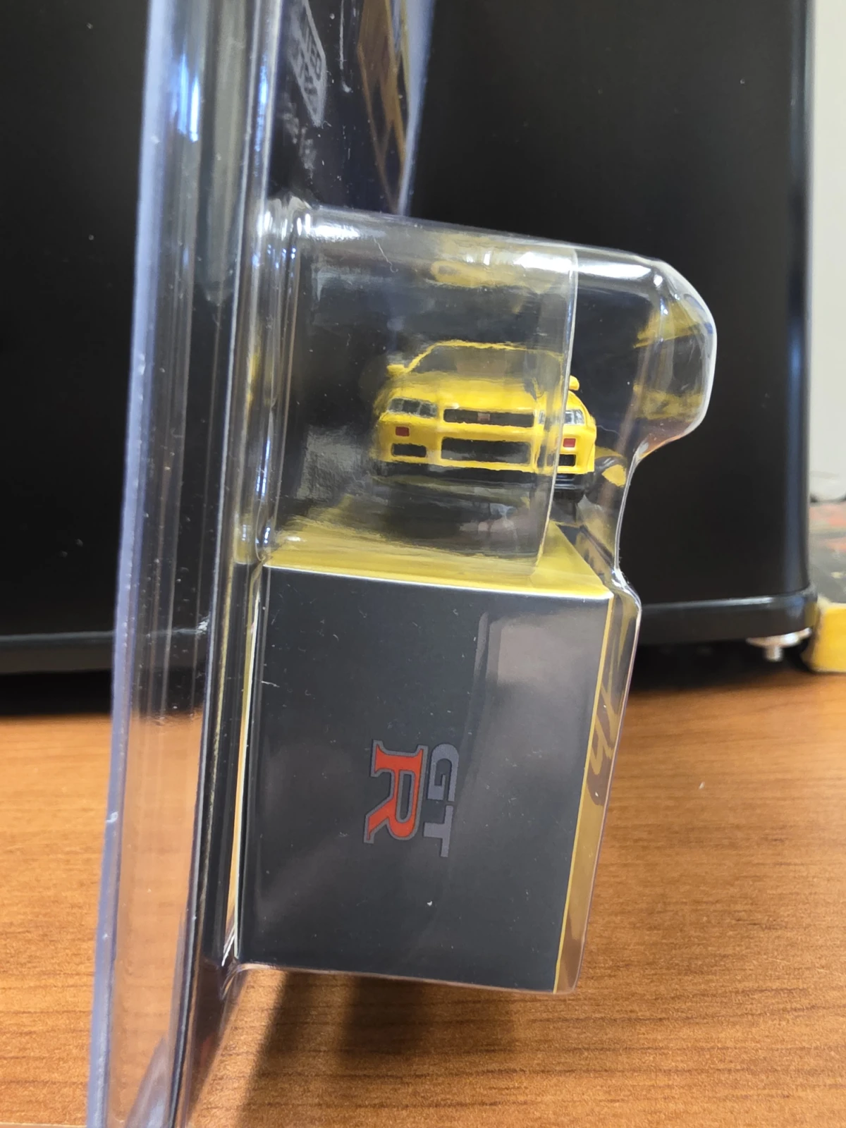2024 Nissan Skyline GT-R (R34) V-Spec Yellow: Blister: Image 3