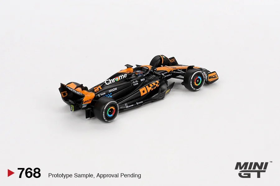 McLaren MCL60 #81 Oscar Piastri 2023 F1 2023 Japanese GP 3rd Place: No Package: Image 2