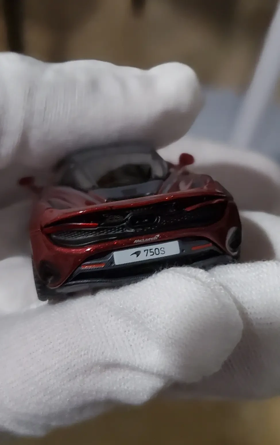 2024 McLaren 750S Amaranth Red Red: Box: Image 7