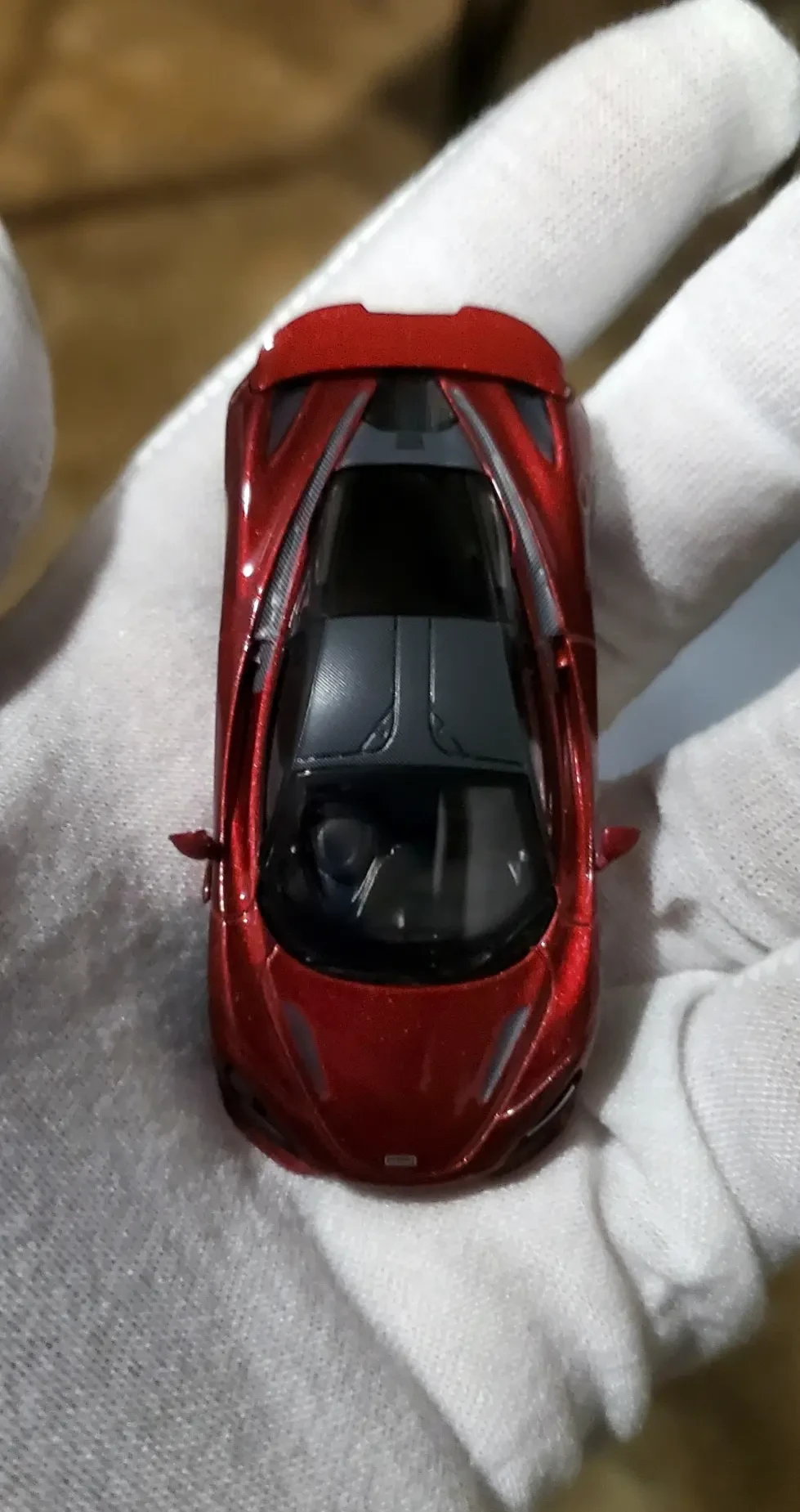 2024 McLaren 750S Amaranth Red Red: Box: Image 5