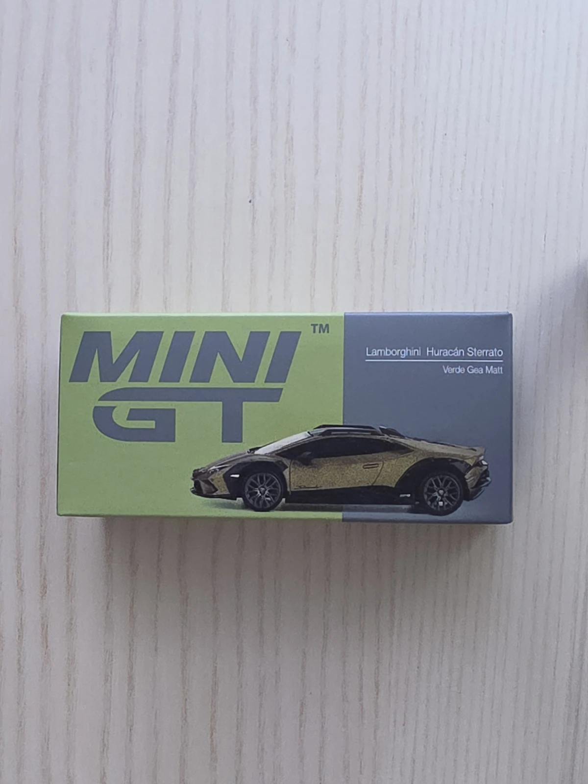 2024 Lamborghini Huracán Sterrato Verde Gea Matt: Box: Image 5
