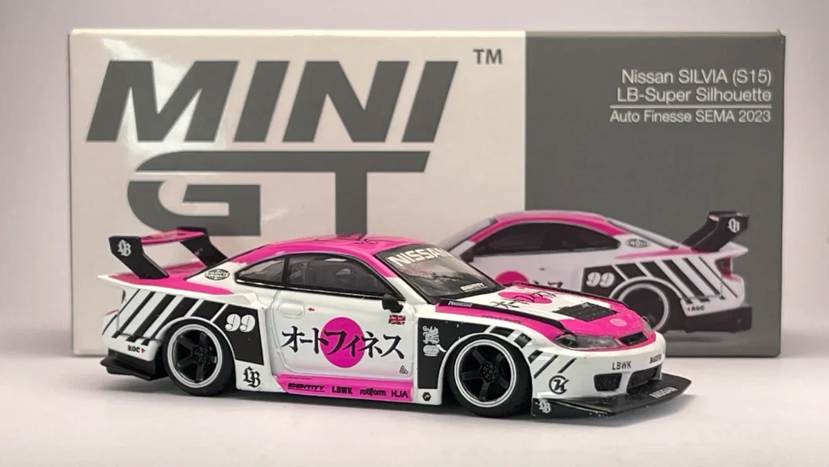 2025 Nissan LB-Super Silhouette S15 SILVIA White: Box: Image 3