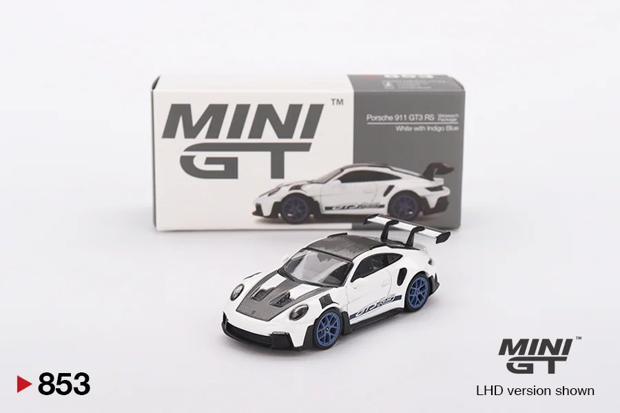 2025 Porsche 911 992 GT3 RS Weissach Package White w/ Indigo Blue Wheels White: No Package: Image 4