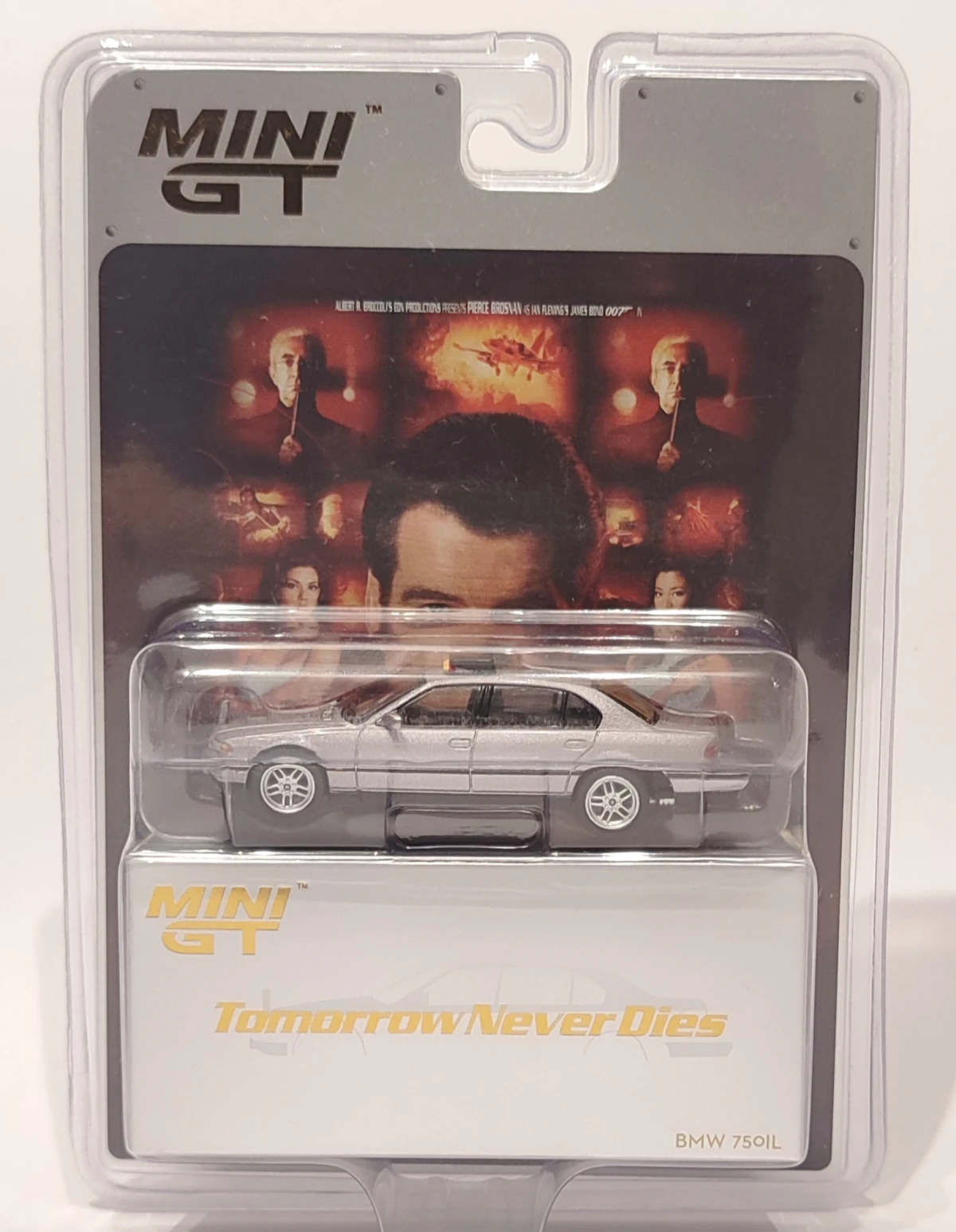 2025 BMW 750 iL "Tomorrow Never Dies" Silver: Blister: Image 2