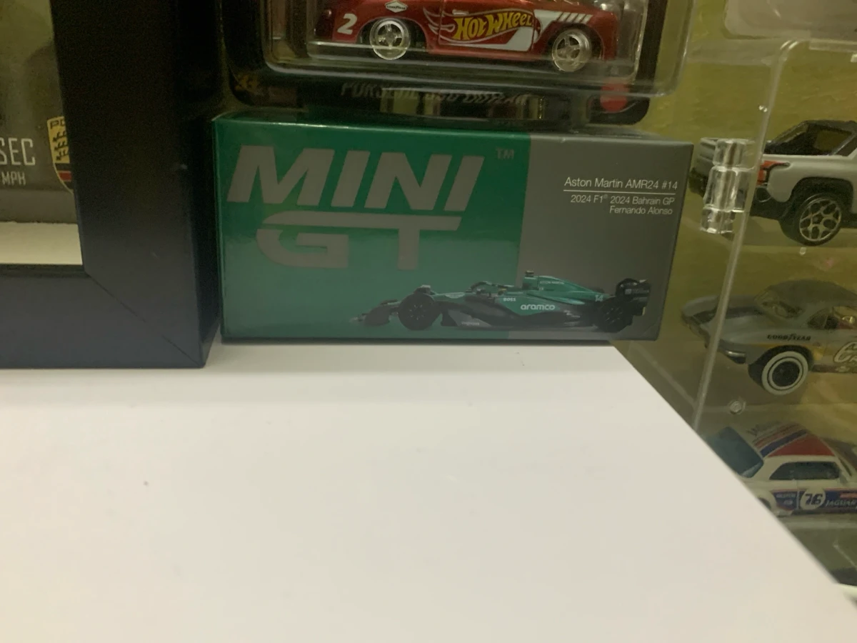 2025 Aston Martin AMR24#14 Fernando Alonso 2024 F1 2024 Bahrain GP: Box: Image 2