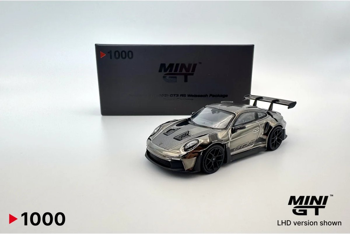 2025 Porsche 911 (992) GT3 RS Weissach Package
Black Chrome Black: No Package: Image 4