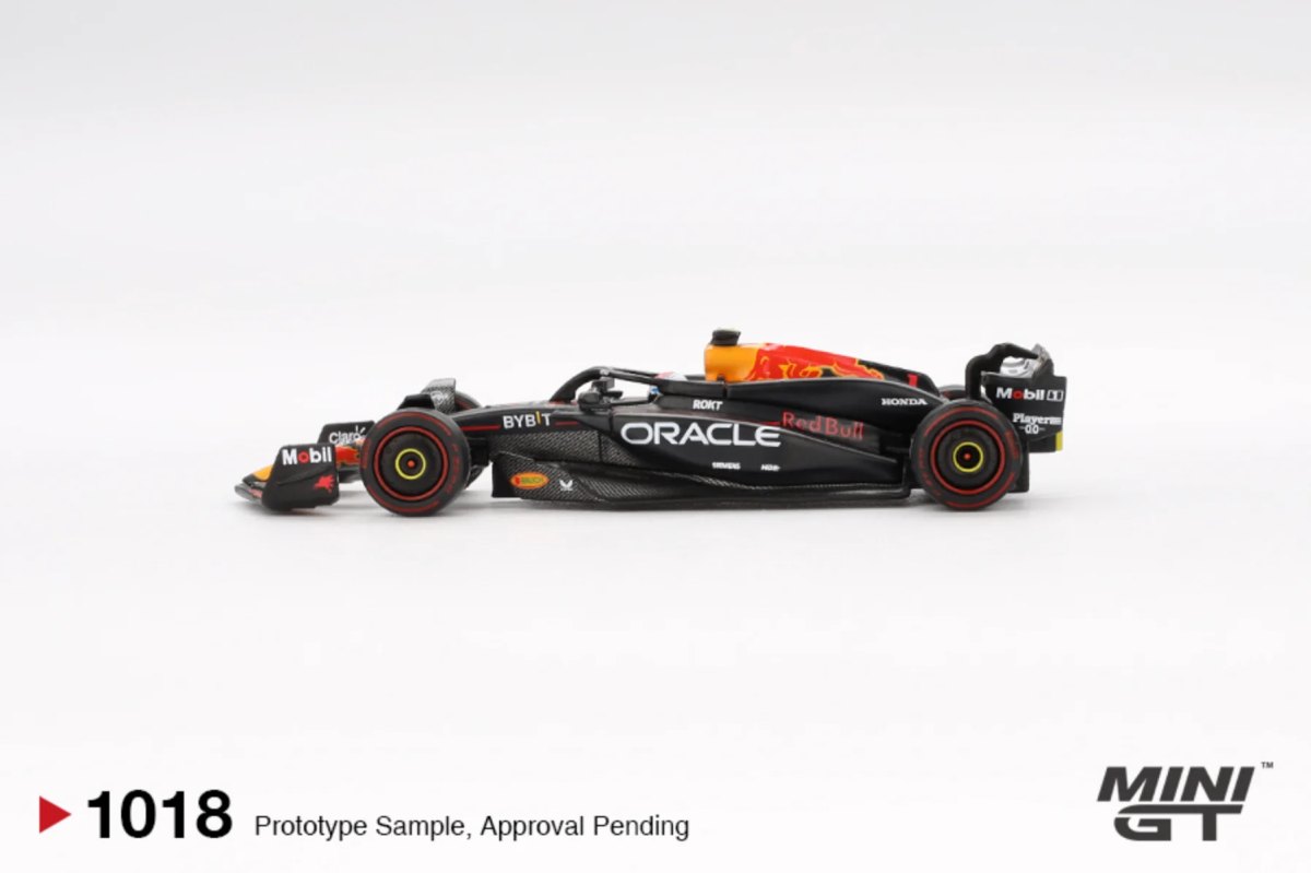2025 Oracle Red Bull Racing RB20#1 Max Verstappen  2024 F1 Bahrain GP Winner Red: No Package: Image 3