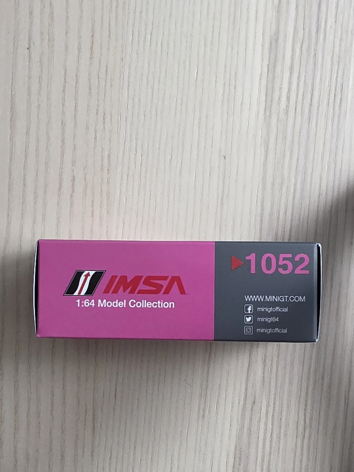 2025 Porsche 911 GT3 R#77 AO Racing 2024 IMSA ROAD AMERICA Pink: Box: Image 7