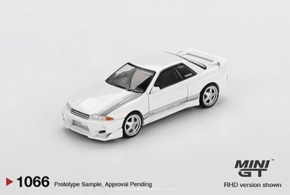 Hot Wheels Nissan Skyline GT-R (R32) VeilSide Combat C-I White
