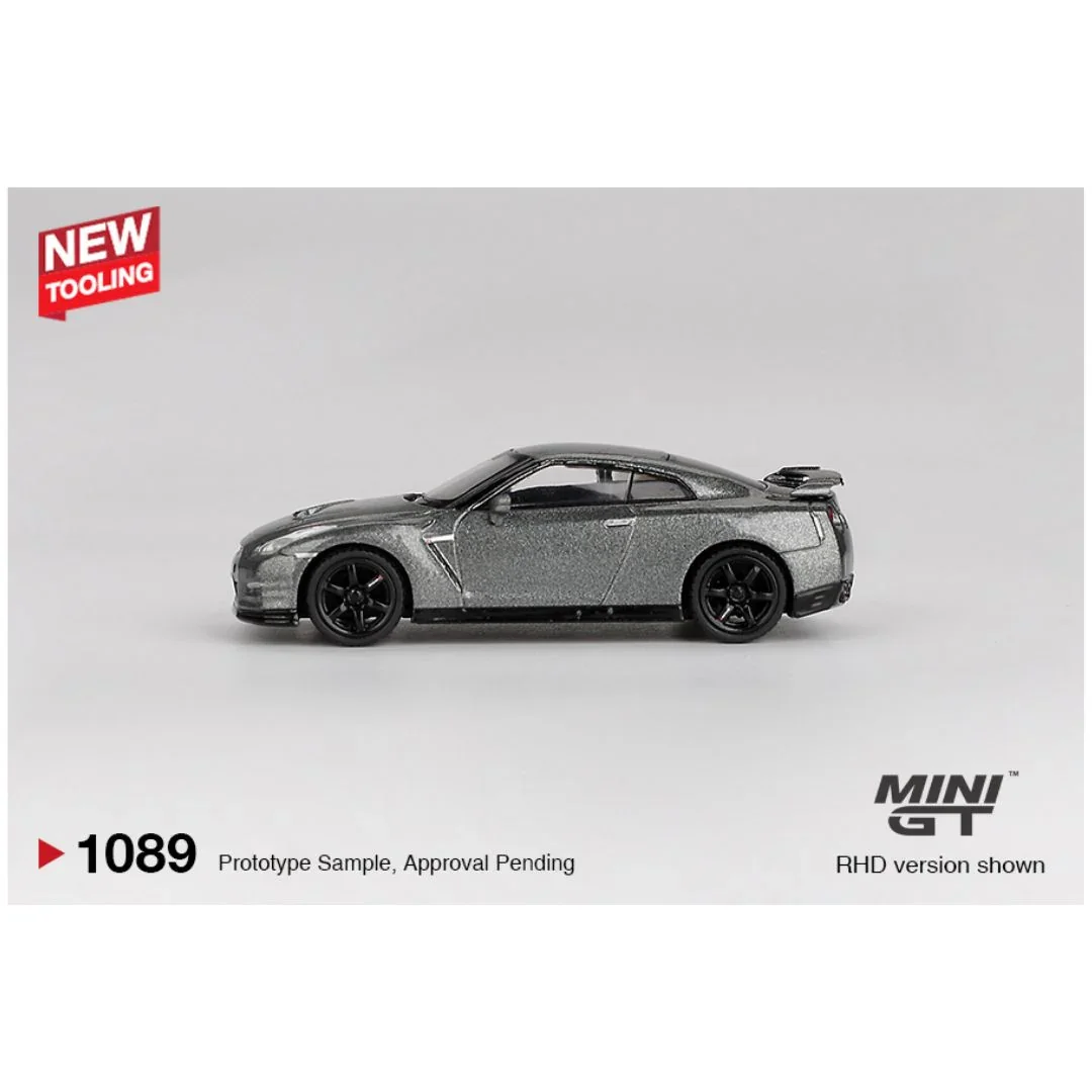 2025 NISSAN GT-R NISMO R35 CRS Version Grey: Image 4