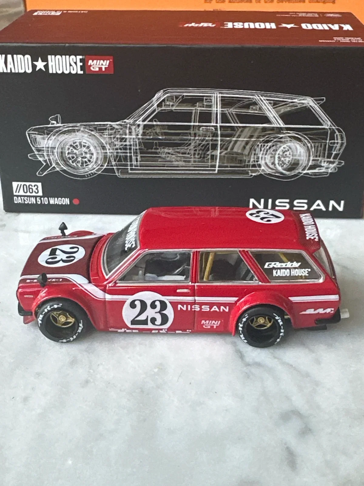 Hot Wheels Datsun KAIDO 510 Wagon CARBON FIBER V2
