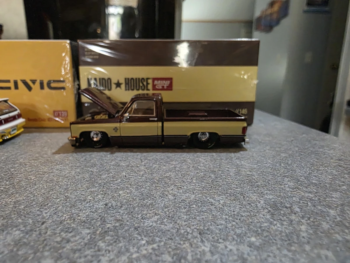 2024 Chevrolet Silverado Vintage Spec V1 Brown: Image 3