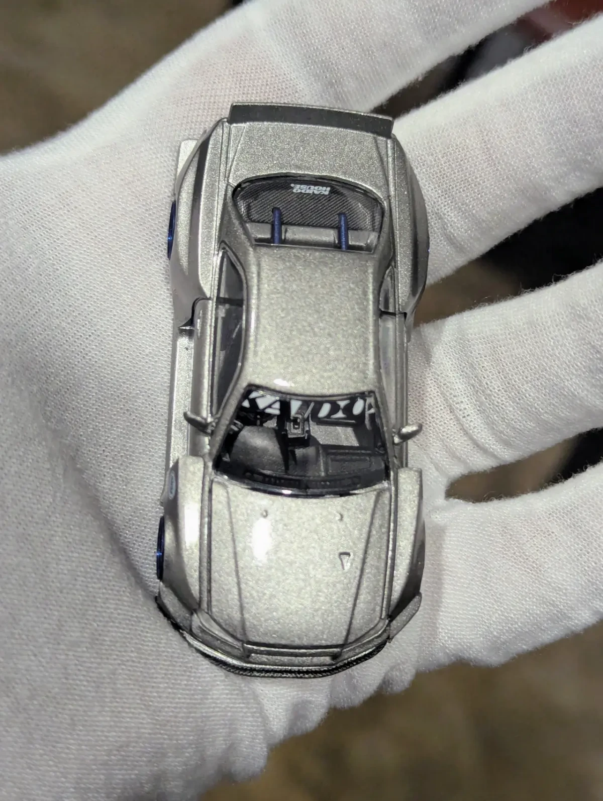 2025 Nissan Skyline GT-R (R34) Kaido Works Shinjuku V1 Silver: Box: Image 5