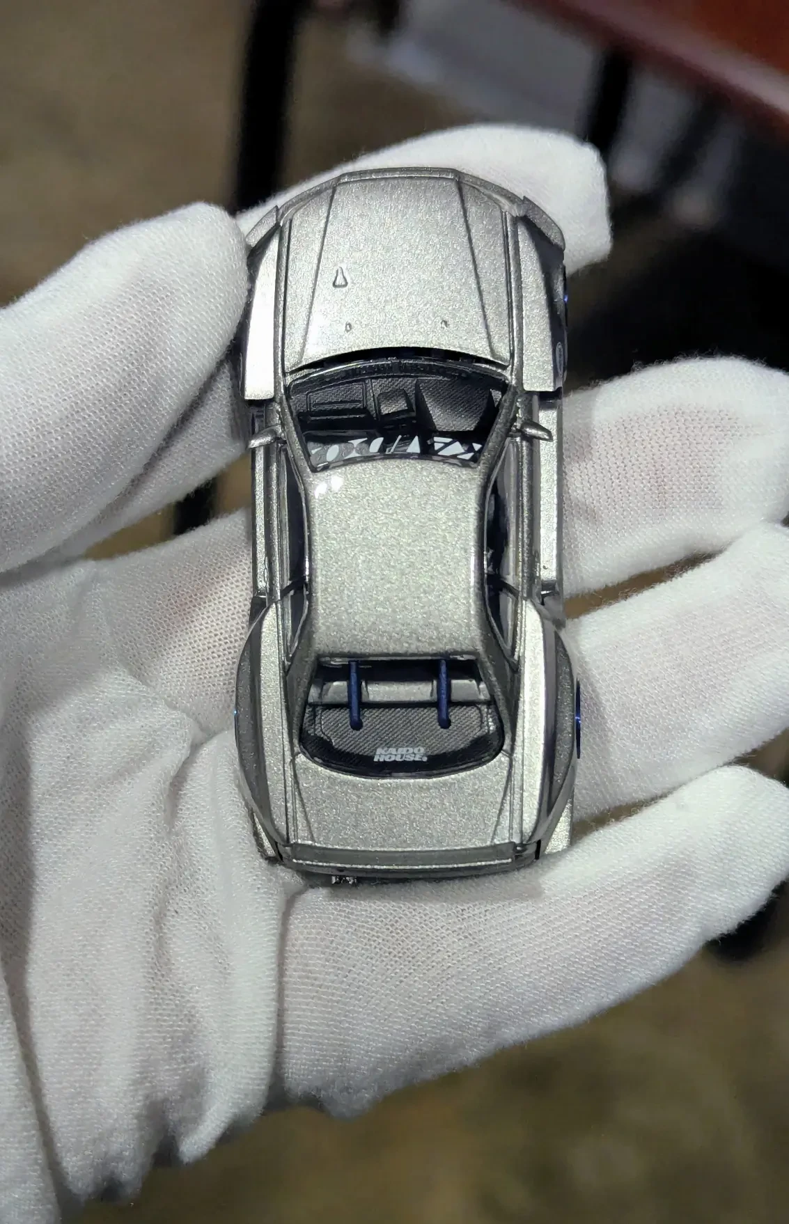 2025 Nissan Skyline GT-R (R34) Kaido Works Shinjuku V1 Silver: Box: Image 8