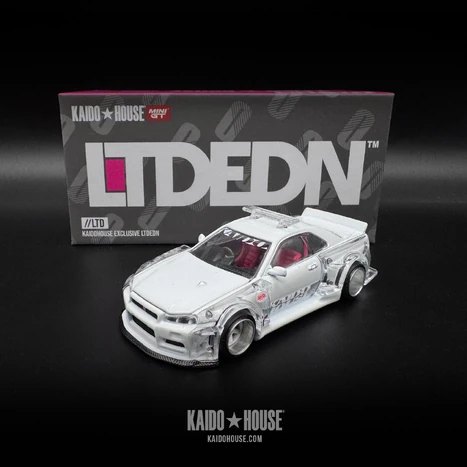 Hot Wheels Nissan Skyline GT-R (R34) Kaido Works (V2 Aero) Shinjuku Kaidohouse Exclusive