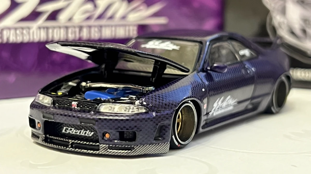 2025 Nissan Skyline GT-R (R33) Carbon R V2 Purple: No Package: Image 2
