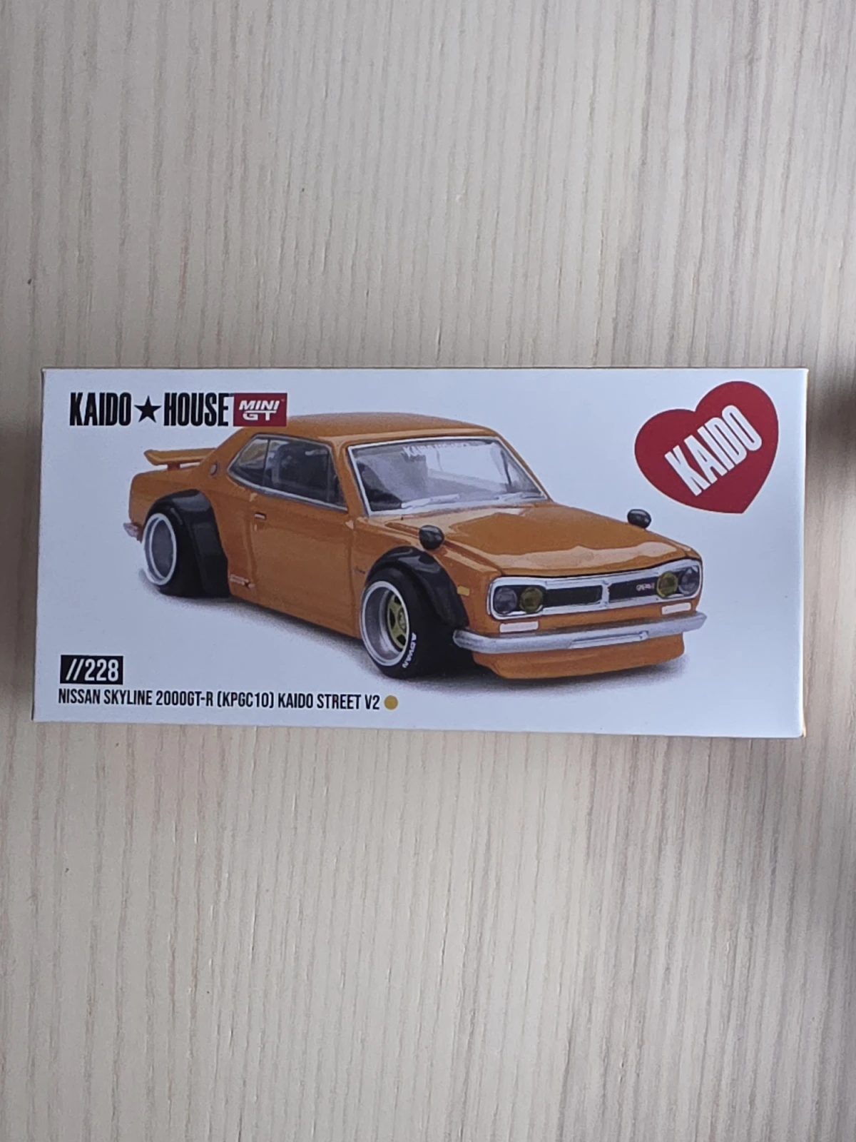 2025 Nissan Skyline 2000GT-R (KPGC 10) Kaido Street V2 Gold: Box: Image 4