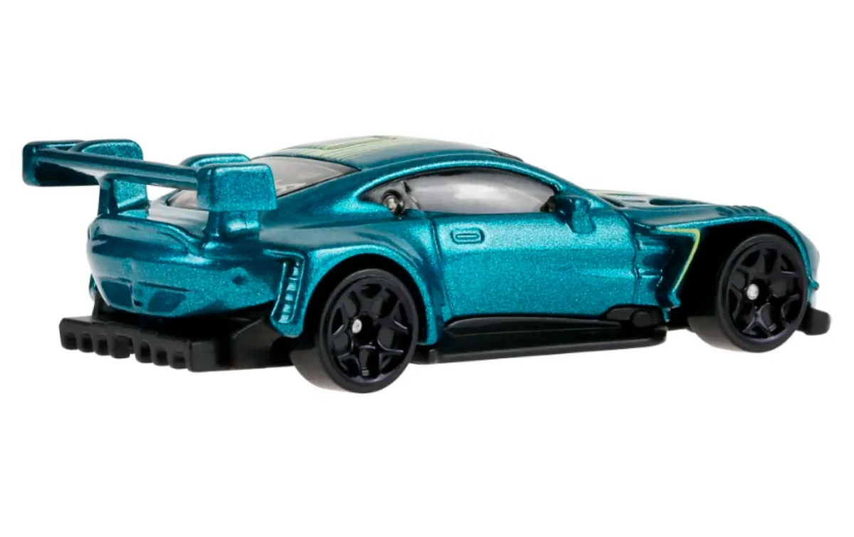 2026 2024 Aston Martin Vantage GT3 Green: No Package: Image 5
