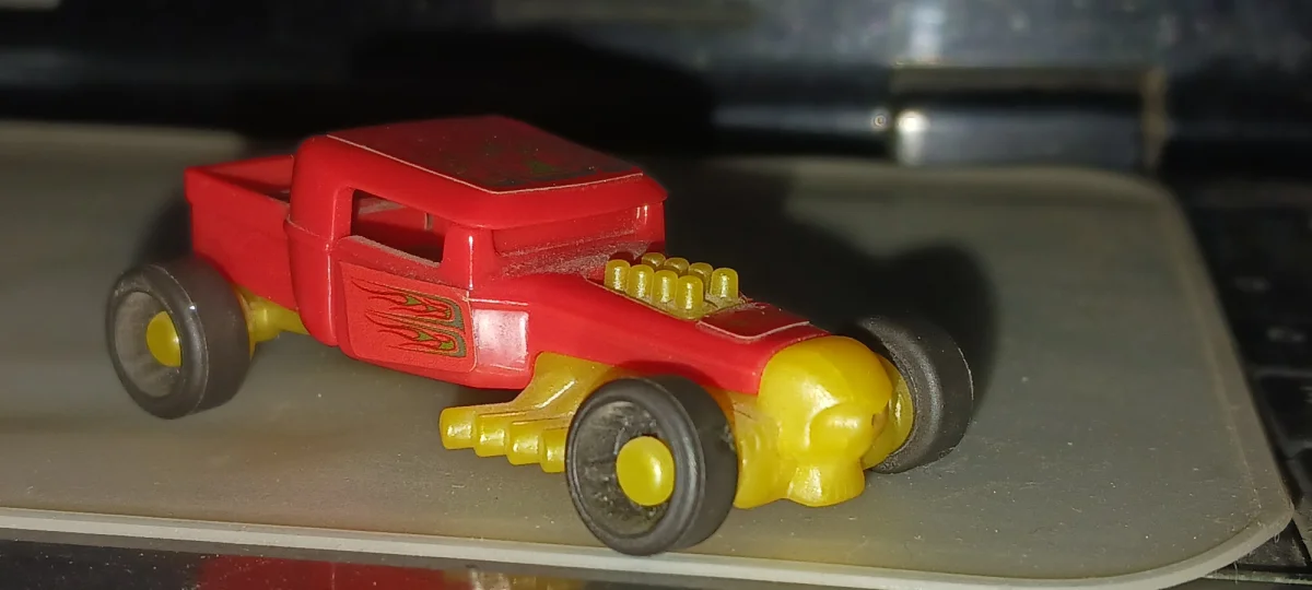 Hot Wheels Bone Shaker