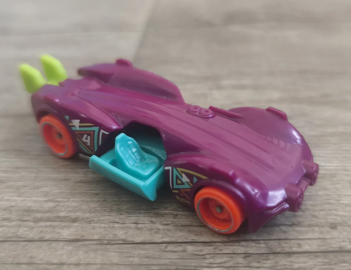 Hot Wheels Slide Kick