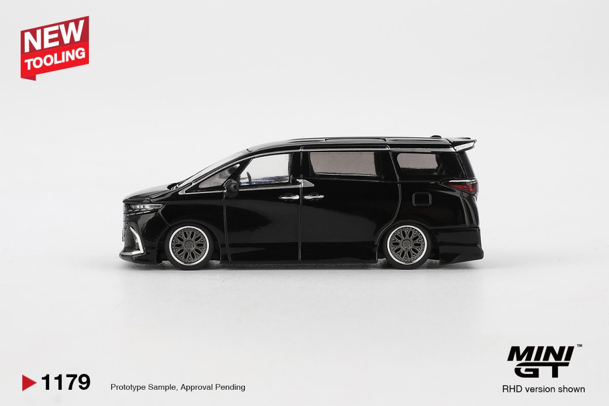 2026 Toyota Alphard 40 KUHL Black: Image 2