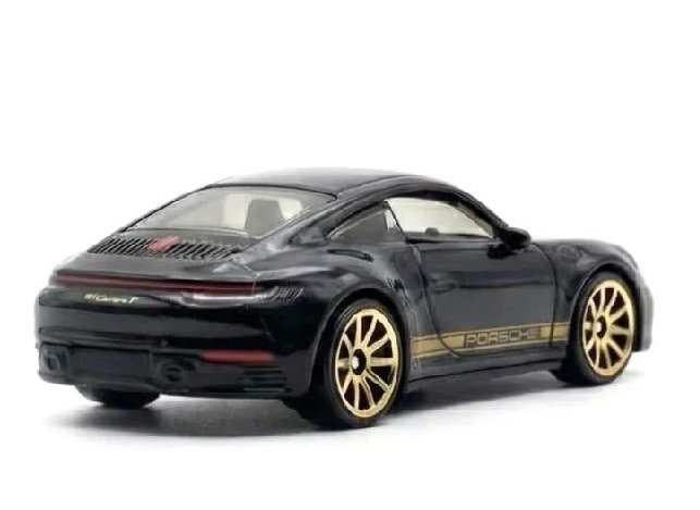2026 Porsche 911 Carrera T Black: Image 4